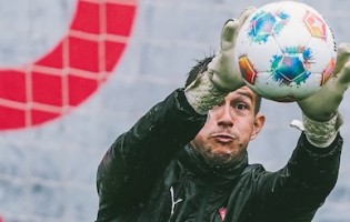 Tiago Sá: 20 anos de SC Braga enaltecidos pela liderança no balneário